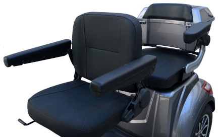 Adjustable dual seat